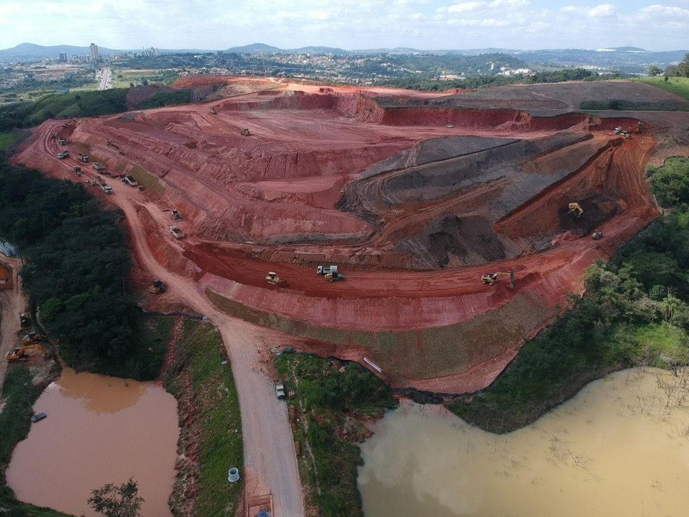 Obra de terraplenagem acompanhada pela GCB Engenharia